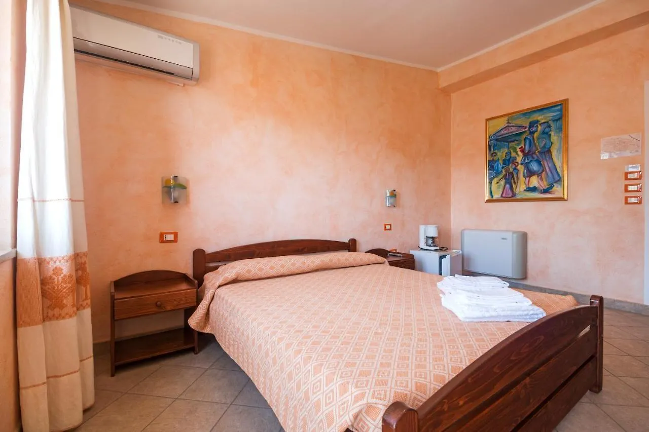 Melalidone Hotel Orosei 0*,